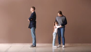 子どもに夫や妻の悪口を言うと、どんな影響があるのか？：スピリチュアルな見解